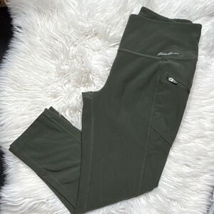 Eddie Bauer Women's Olive 3/4 length Pants Small Athletic